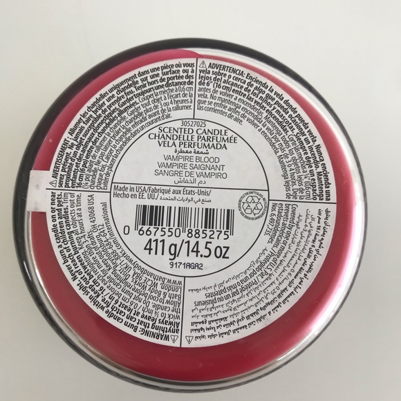 BBW Vampire Blood candle - Picture 3 of 3